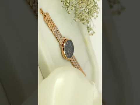 Ladies Watch in Gold